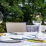 Hotel Trans World Donauwelle 4*