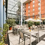 Hotel Trans World Donauwelle