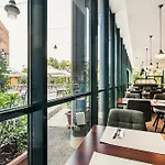 Hotel Trans World Donauwelle 4*