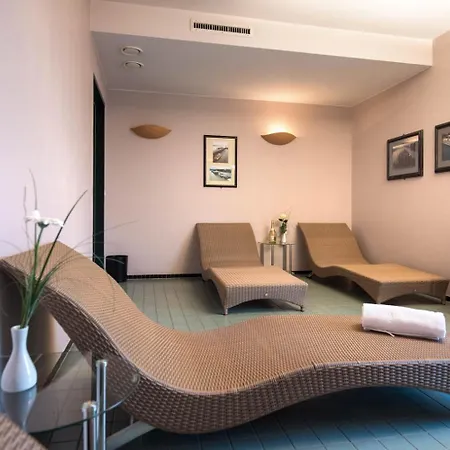 Hotel Trans World Donauwelle Linz