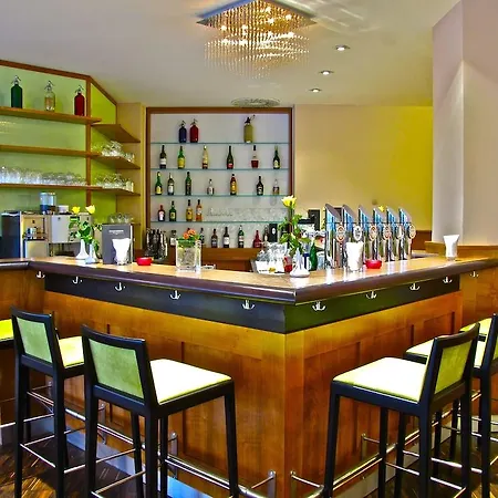 Trans World Donauwelle Linz