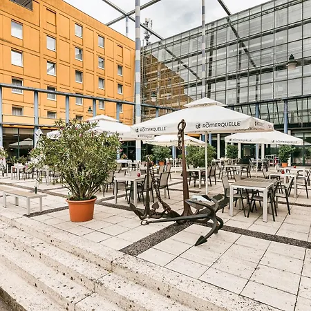 Hotel Trans World Donauwelle