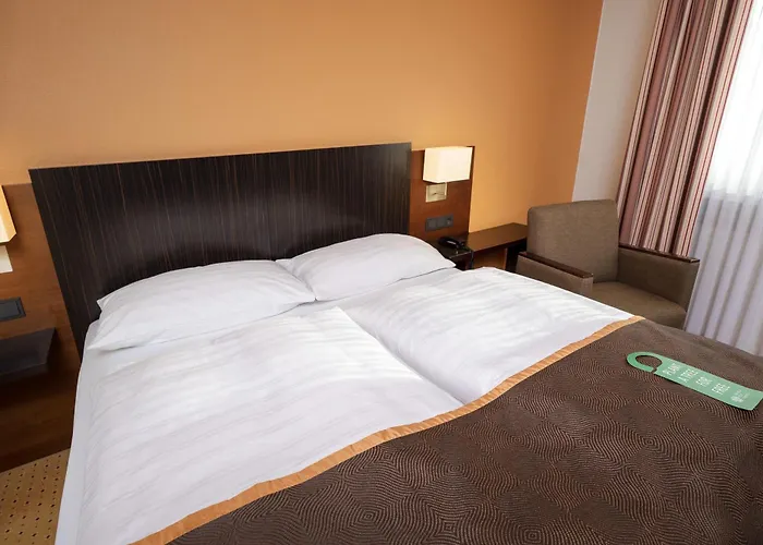 Ξενοδοχείο Trans World Donauwelle 4*