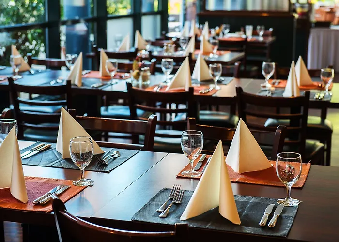 トランス ワールド ドナウエレン 4*