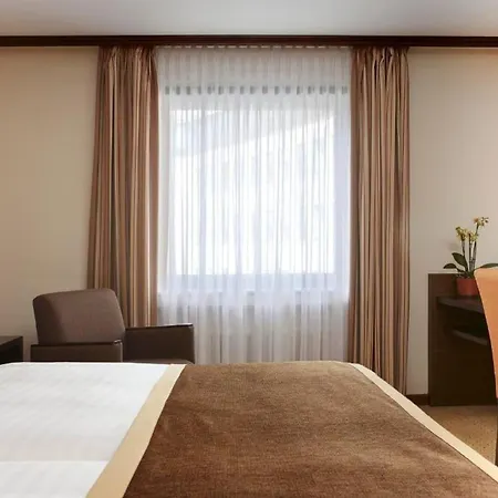 Hotel Trans World Donauwelle