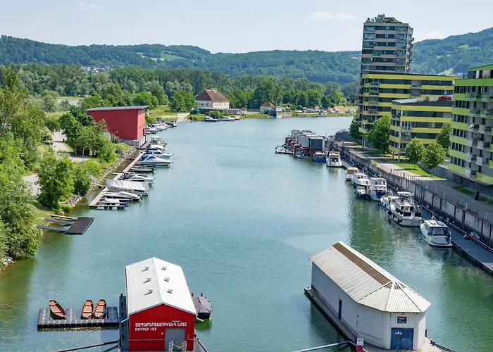 Отель Trans World Donauwelle Линц