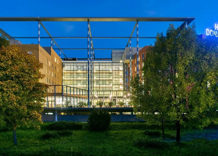 Trans World Donauwelle Отель 4*